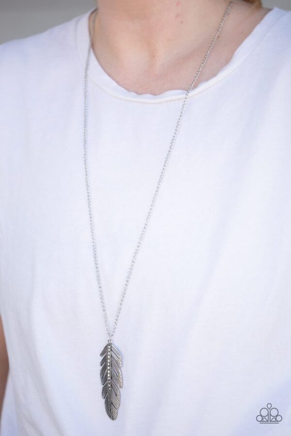 Paparazzi Necklace ~ Sky Quest - White