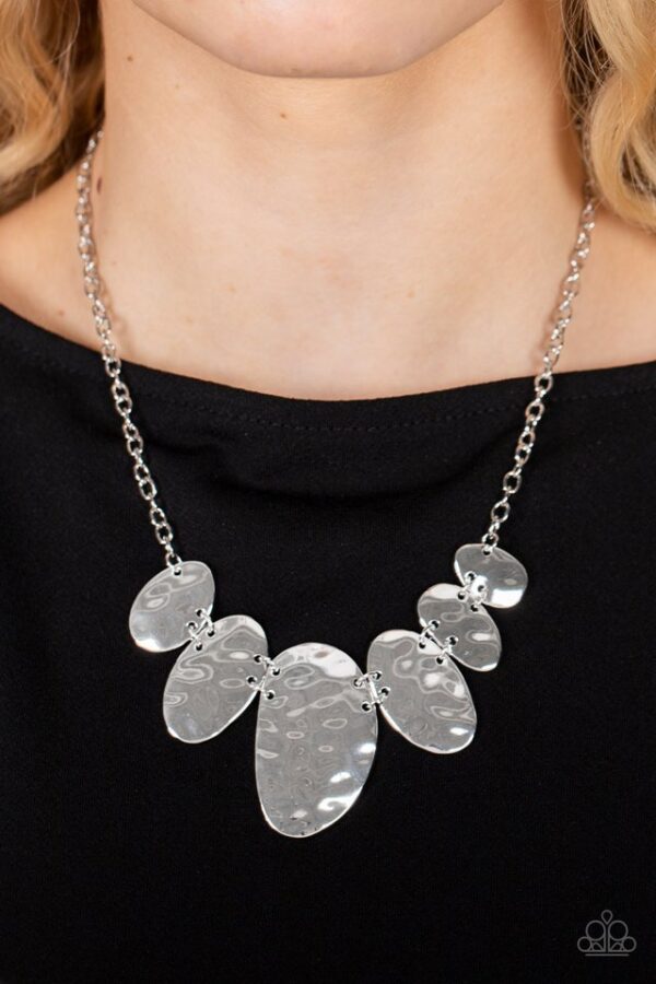 Paparazzi Necklace ~ Cave Crawl - Silver