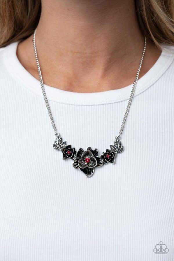 Paparazzi Necklace ~ Botanical Breeze - Red