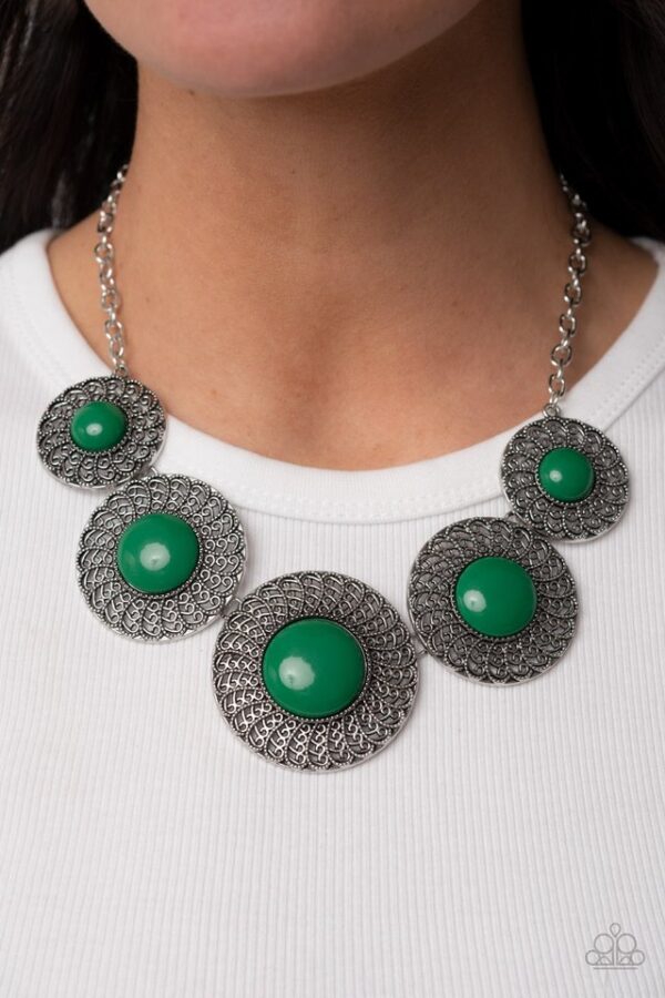 Paparazzi Necklace ~ Detail Orientated - Green