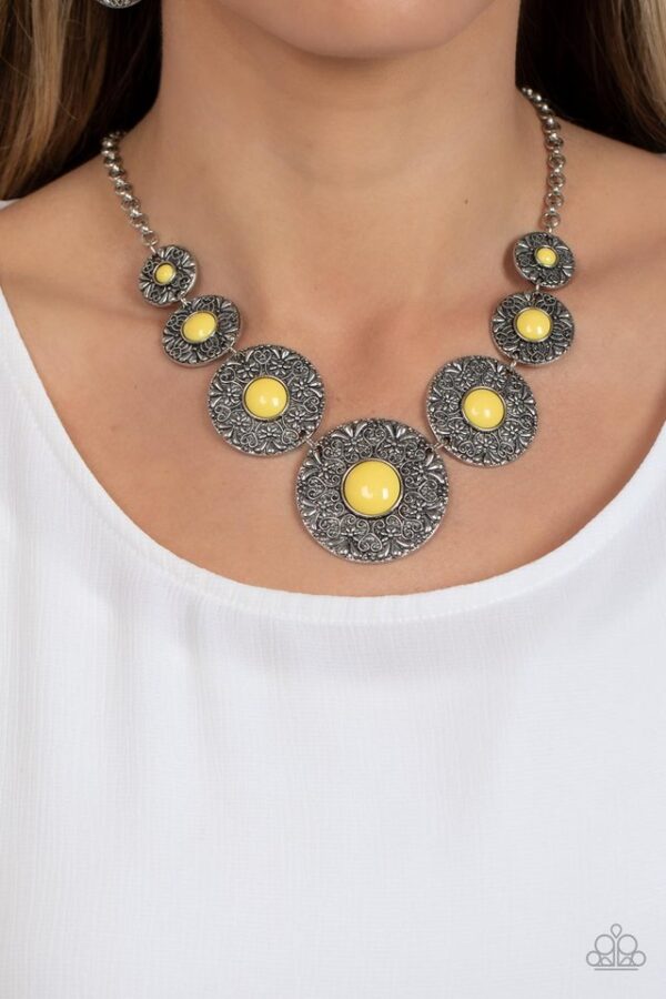 Paparazzi Necklace ~ Garden Glade - Yellow