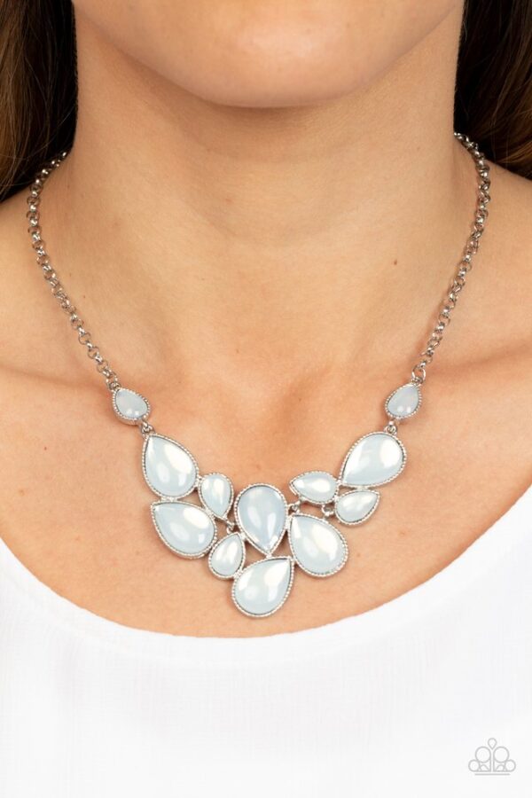 Paparazzi Necklace ~ Keeps GLOWING and GLOWING - White