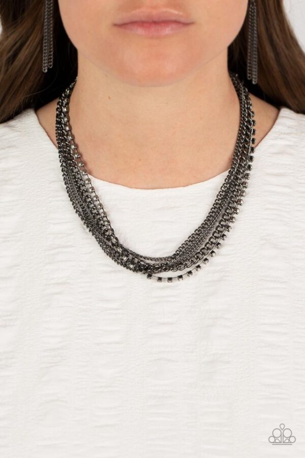 Paparazzi Necklace ~ Free to CHAINge My Mind - Black