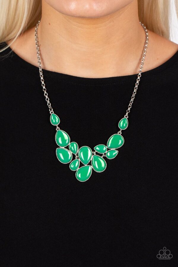 Paparazzi Necklace ~ Keeps GLOWING and GLOWING - Green