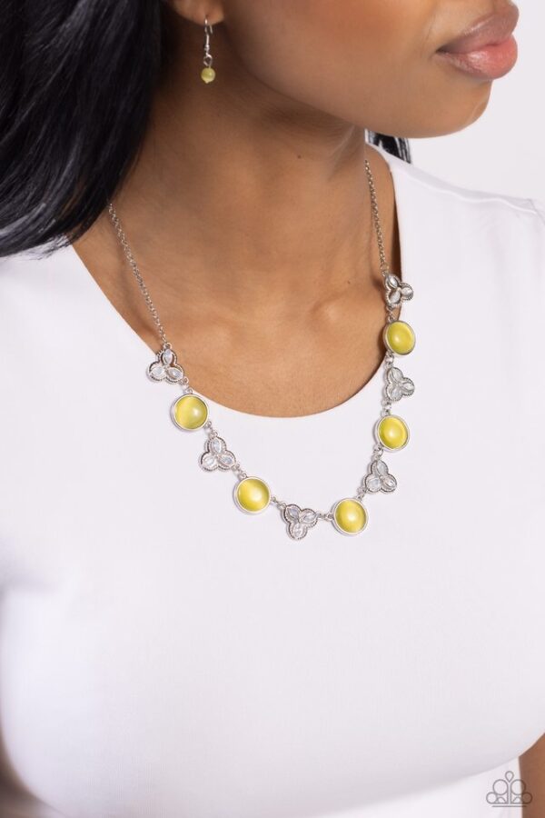 Paparazzi Necklace ~ Floral Crowned - Yellow