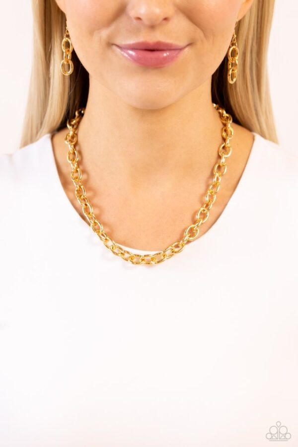 Paparazzi Necklace ~ Things Have CHAIN-ged - Gold