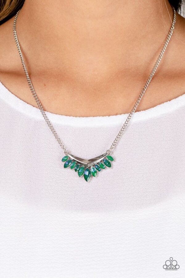 Paparazzi Necklace ~ Flash of Fringe - Green