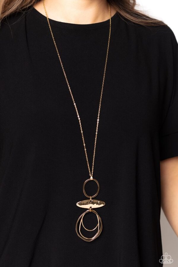 Paparazzi Necklace ~ Oblong Obligato - Gold