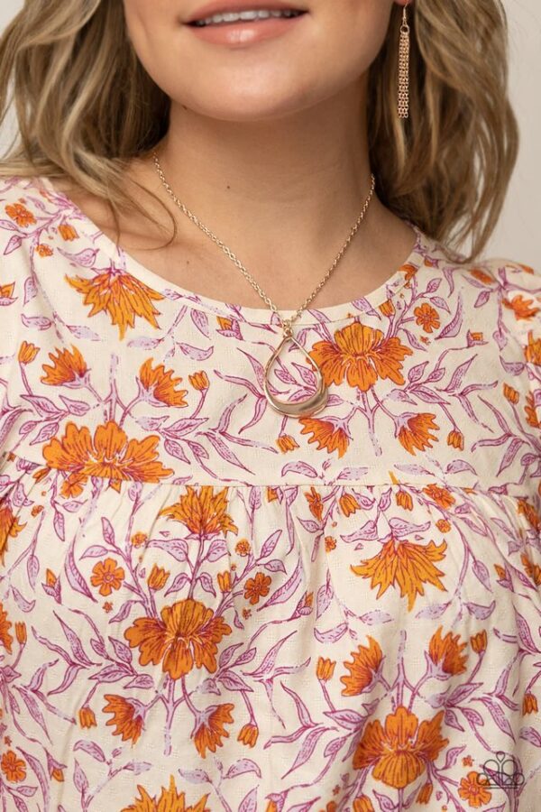 Paparazzi Necklace ~ Subtle Season - Rose Gold