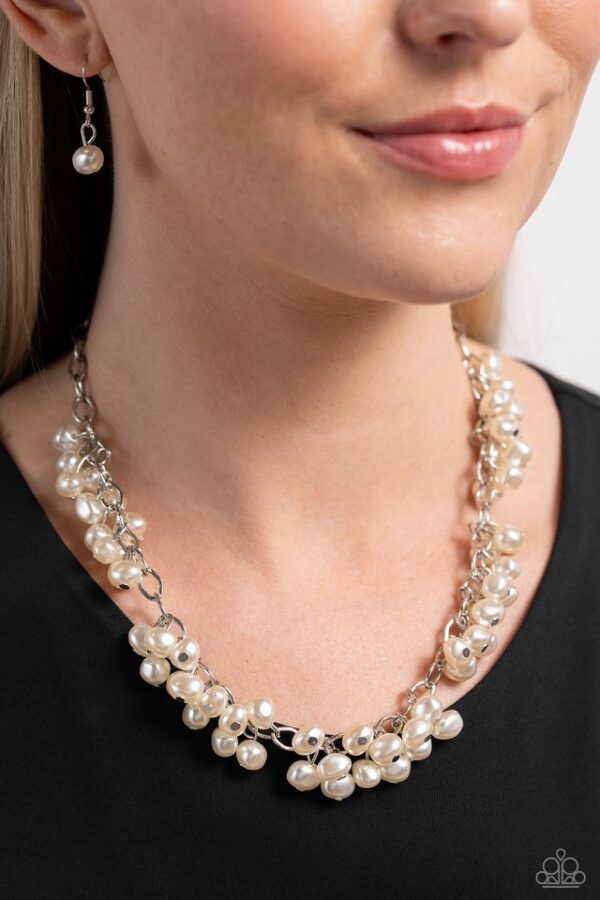 Paparazzi Necklace ~ Pearl Parlor - White