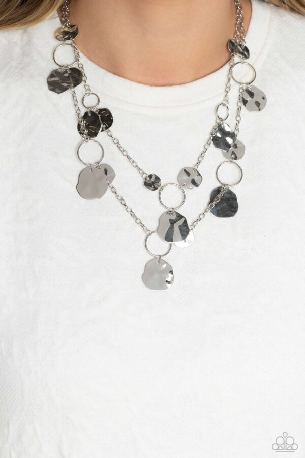 Paparazzi Necklace ~ Hammered Horizons - Silver