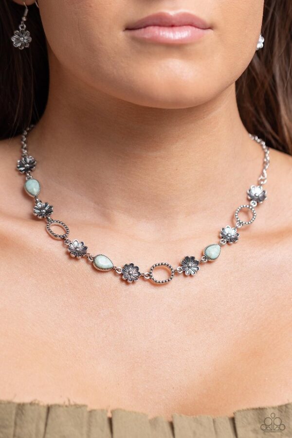 Paparazzi Necklace ~ Casablanca Chic - Blue