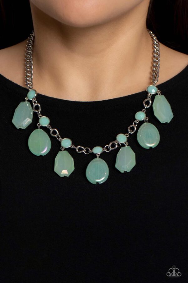 Paparazzi Necklace ~ Maldives Mural - Green