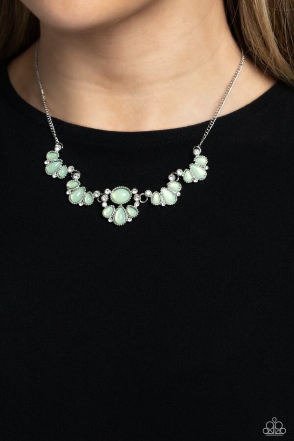 Paparazzi Necklace ~ Dancing Dimension - Green