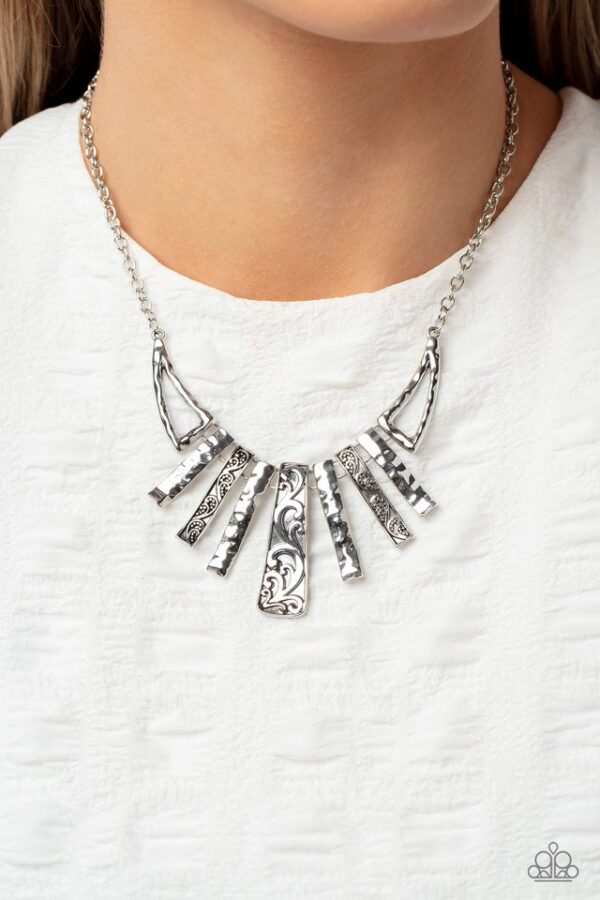 Paparazzi Necklace ~ Paisley Pastime - Silver