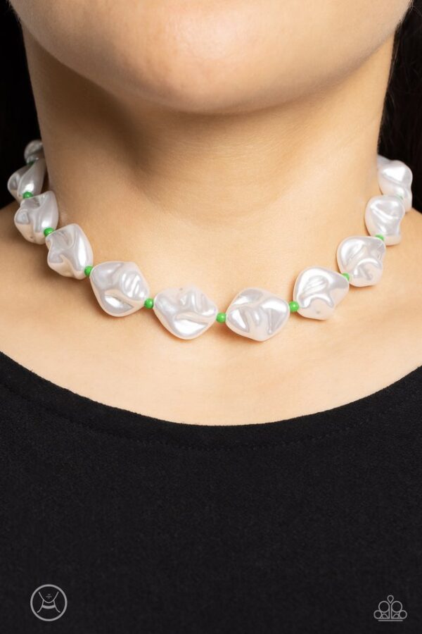 Paparazzi Necklace ~ SHORE Enough - Green