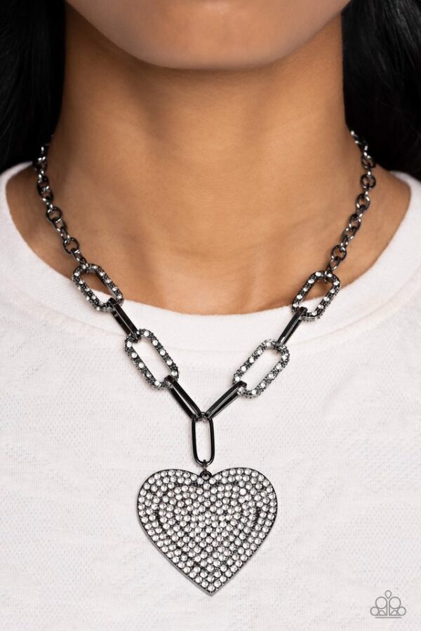 Paparazzi Necklace ~ Roadside Romance - Black