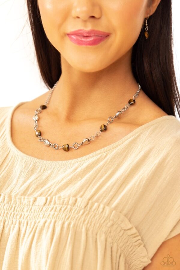 Paparazzi Necklace ~ My HEARTBEAT Will Go On - Brown