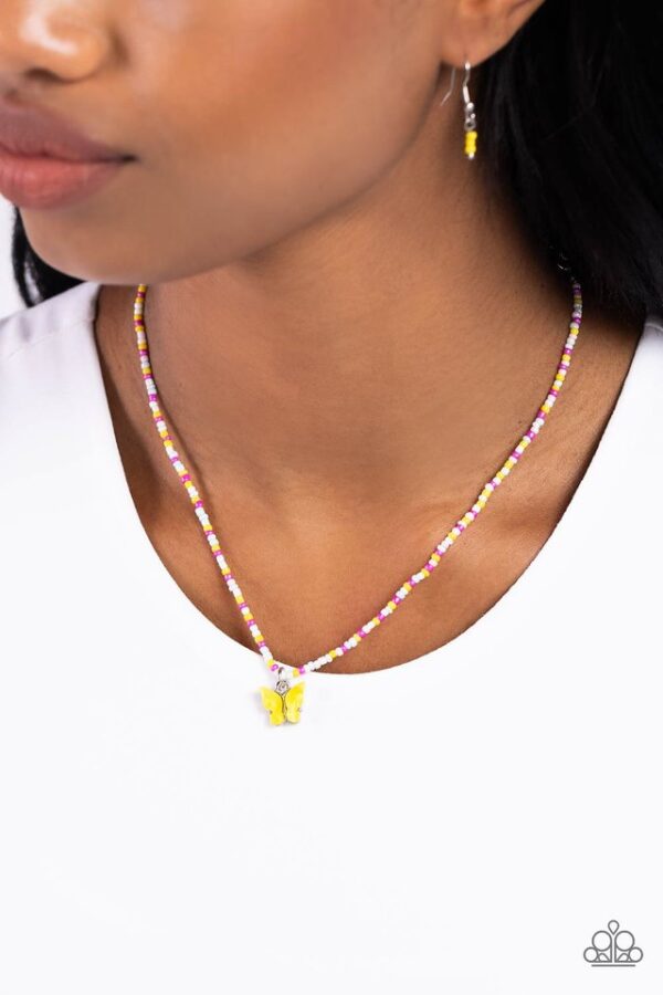 Paparazzi Necklace ~ Soaring Shell - Yellow