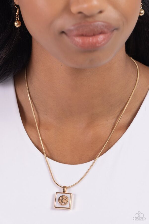 Paparazzi Necklace ~ Smiley Season - Gold