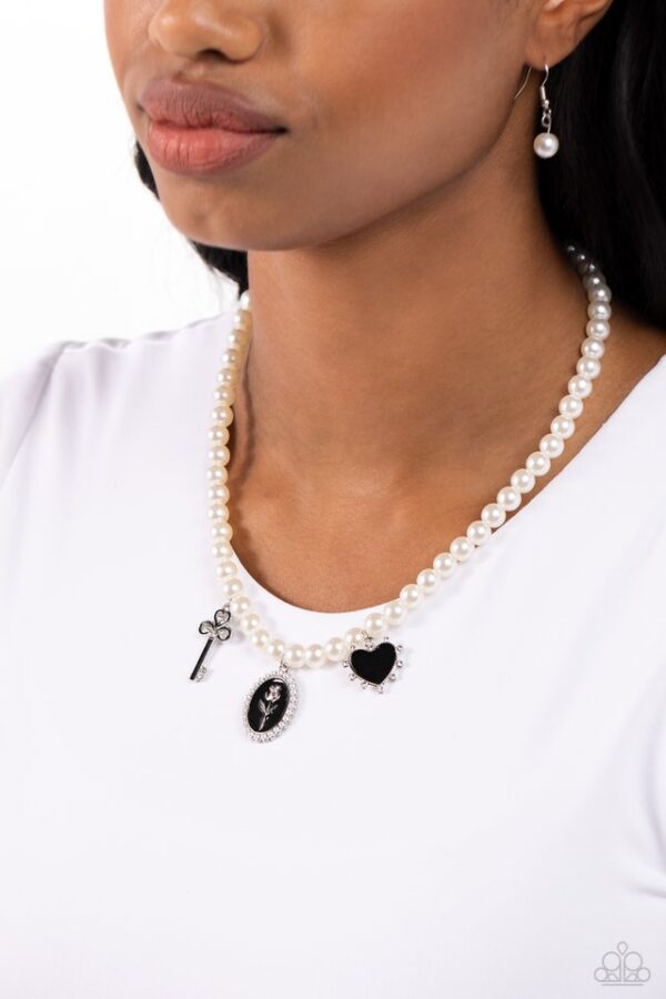 Paparazzi Necklace ~ Charming Collision - Black