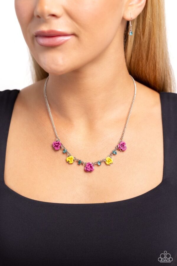 Paparazzi Necklace ~ Strike a ROSE - Pink