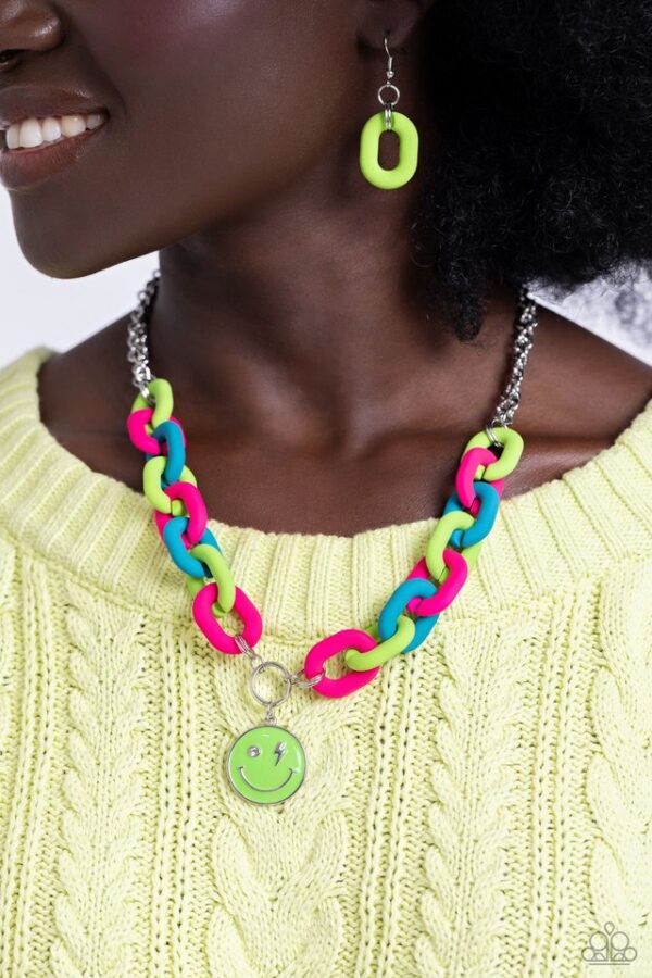 Paparazzi Necklace ~ Speed SMILE - Green