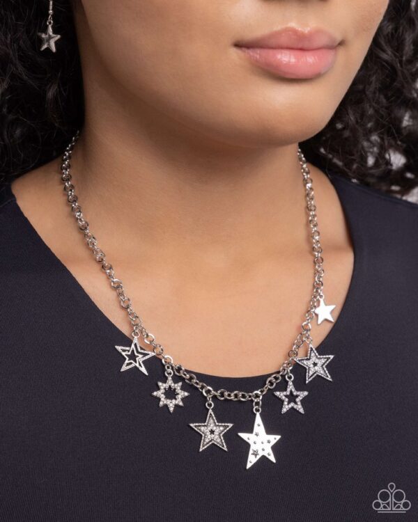 Paparazzi Necklace ~ Starstruck Sentiment - Black