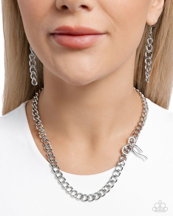 Paparazzi Necklace ~ Leading Loops - Silver