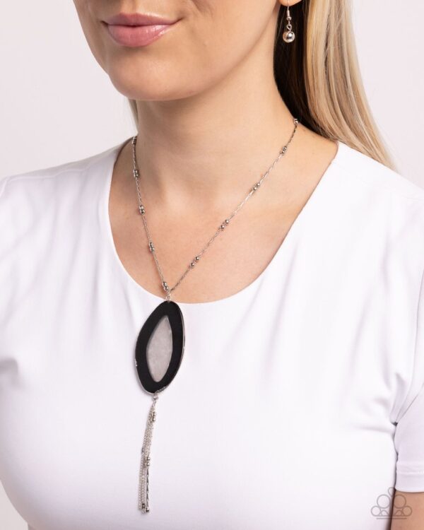 Paparazzi Necklace ~ Geode Gamble - Black